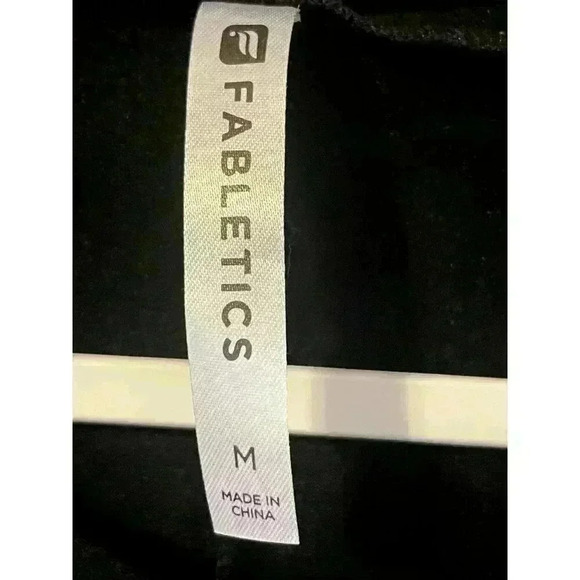 Fabletics Black Hoodie Sweatshirt Dress Women’s Size Medium front pocket soft - Picture 2 of 5